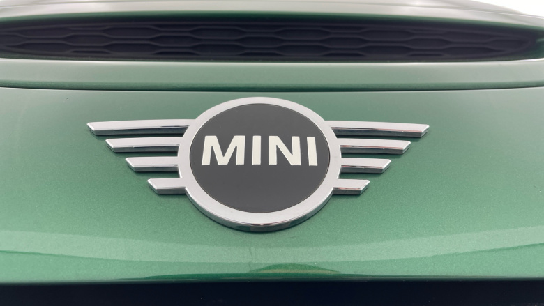 MINI Hatchback 135kW Cooper S Level 2 33kWh 3dr Auto Electric Hatchback